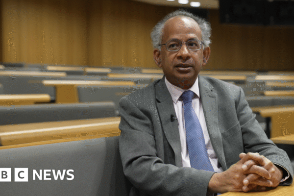 University funding model 'not working'