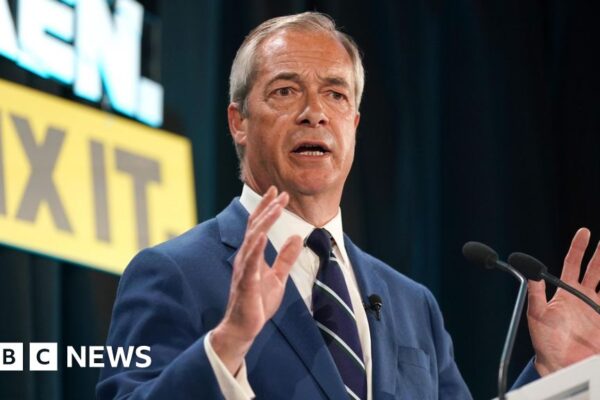 Nigel Farage clashes with teaching union over 'far right' claim