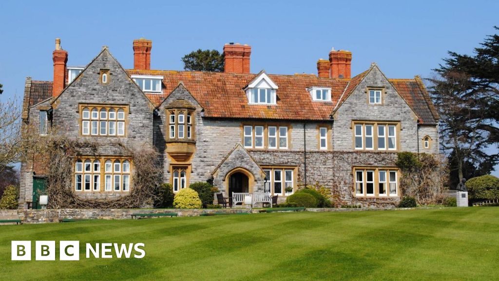 Three pupils seriously injured by power cables at private school